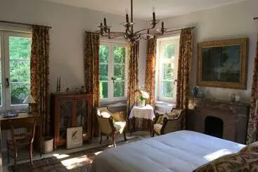 تختخواب و صبحانه Le Bocage Fleuri