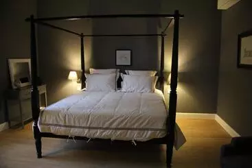 تختخواب و صبحانه Villa De Noailles