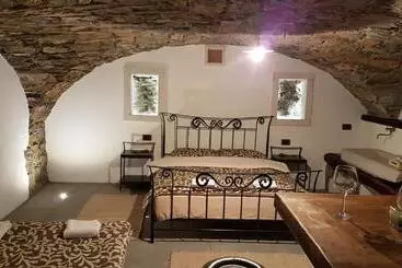 Pension  Wine Cellar Room