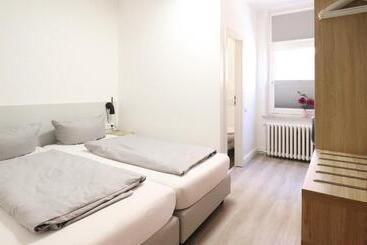 膳宿费 Kleine Möwe