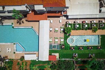 هتل آپارتمان Philoxenia Hotel & Spa