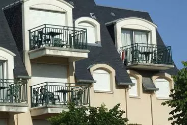 レジデンス Résidence Montaigu