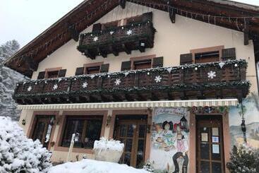 ペンション Chambres D Hôtes Des Cascades St Nicolas