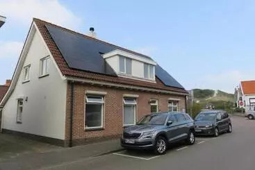 تختخواب و صبحانه Hiltop