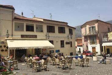 پانسیون La Stanza Dell Angolo