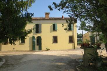 پانسیون Borgo Tarapino