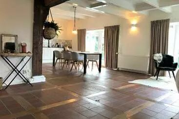 Aamiaismajoitus (B&B) B&nb The Barnhouse