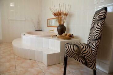 펜션 Azrielle Guesthouse