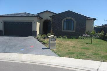 Bed and Breakfast Liz On Lowry