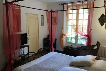 Bed and Breakfast Le Cèdre Bleu