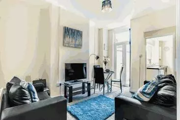 Pensiune Townhouse @ 62 Samuel Street Crewe