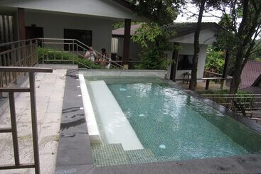 فندق Kata Hiview Resort