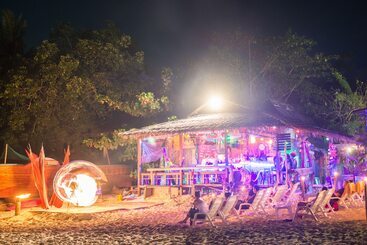 בית מלון כפרי Phi Phi The Beach Resort