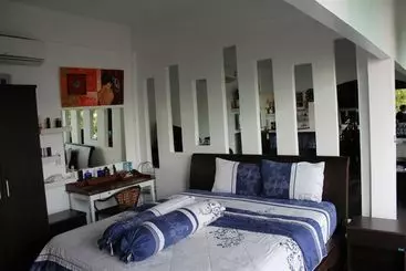 Karon Cliff Contemporary Boutique Bungalows