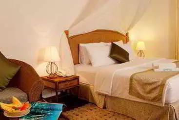 هتل Madoogali Resort & Spa Maldives