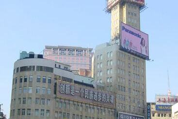 Hotel Seventh Heaven