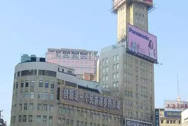 Hotel Seventh Heaven