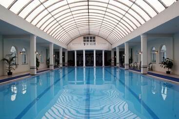 Otel Suzhou Regalia Serviced Residences