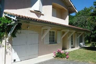 Bed and Breakfast A La Cerisaie