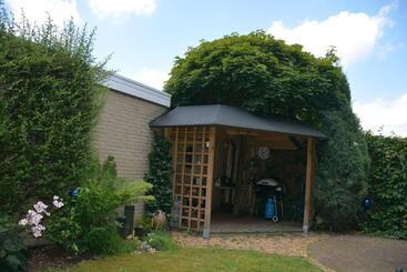 צימר Mango House Homestay