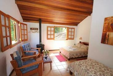 Bed & Breakfast Pousada Kolibri