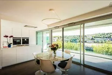 Majatalo Vue Sur Seine Musicale