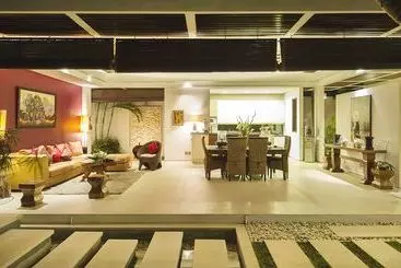 Отель Chandra Bali Villas