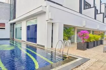 Hotel Ginger Dona Paula Goa