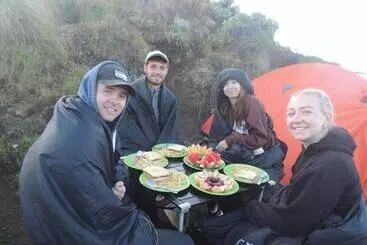 ユースホステル Budaya Kaki Rinjani