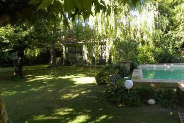 تختخواب و صبحانه Maison Piloni