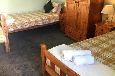 پانسیون Elgin Guest House