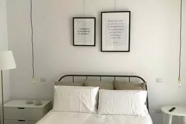 تختخواب و صبحانه Salerno M Illumina