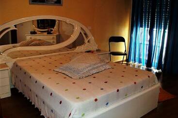 Пансион Edificio Saul Fanha