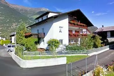 ペンション Haus Schlossblick