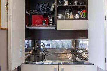 تختخواب و صبحانه La Torretta Studios & Suite