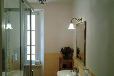 Bed and Breakfast Guest House Villa Corti