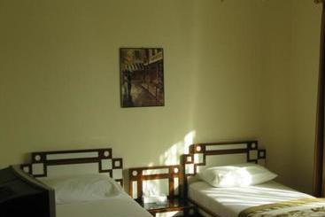 בית מלון כפרי Green House Resort