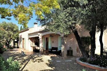 Bed and Breakfast Les Oliviers La Cadiere