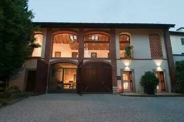 Bed and Breakfast La Corte E L Uva