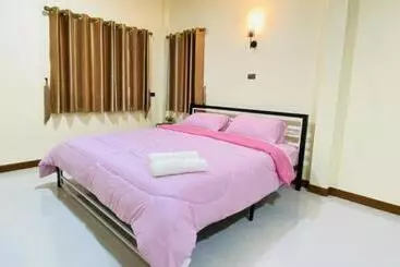 Majatalo Panutsaya Homestay