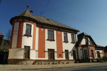 ペンション Salmo