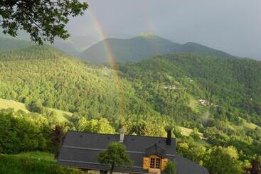 住宿加早餐 Chambres Et Table D Hôtes Du Péré