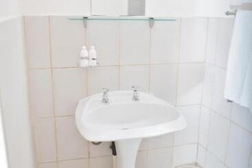 פנסיון Avondsrus Guesthouse