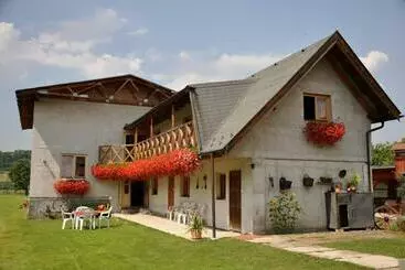 Majatalo Penzión šindléry 533