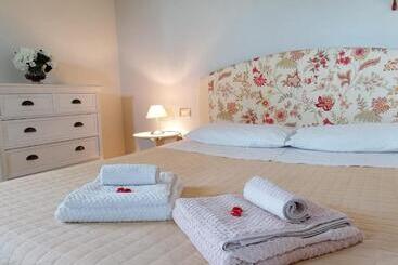 هتل Agriturismo La Corte   Viterbo Terme