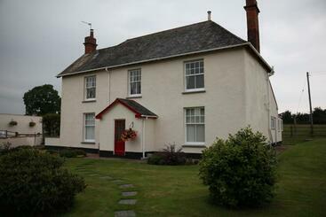 مبيت وإفطار Weir Mill Farm