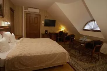 Hotel Sarmata Zespół Dworski