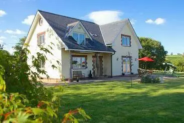 Henbere Farm B&b