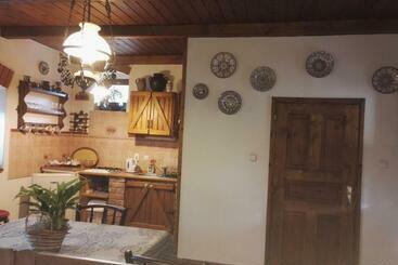 膳宿费 ács Kúria