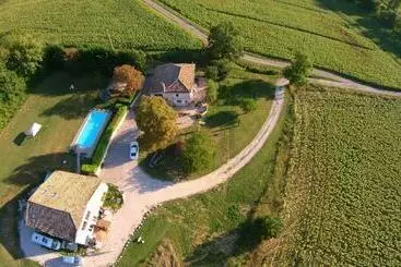 Aamiaismajoitus (B&B) La Perle Du Lot